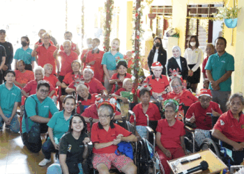 Jelang Hari Natal, Hotel Santika Premiere Bintaro Menebar Kasih Bersama Panti Werdha PNIEL Bintaro