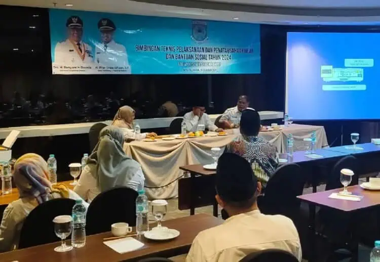 Benyamin Davnie: Pengajuan dan Pelaksanaan Hibah Jangan Berbeda
