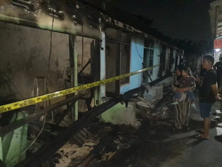 Setrikaan Ditinggal, 8 Kamar Rumah Kontrakan Terbakar Di Kota Tangerang