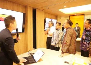 Menkominfo Resmikan Digital Experience Center Sinarmas Land