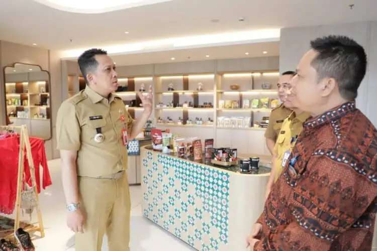 Pj Bupati Tangerang Minta PHRI Rangkul dan Promosikan Produk Unggulan UMKM