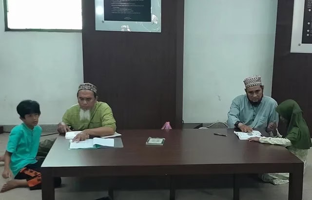 Puluhan Anak Penyandang Tuli Antusias Belajar Mengaji Alquran Isyarat di Al Azhom