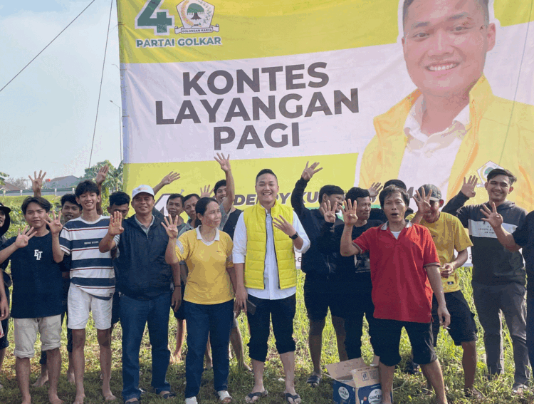 Warga Antusias Ikuti Kontes Layangan yang Digelar Caleg Muda Golkar
