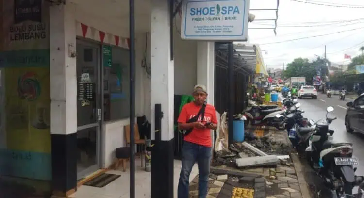 Proyek Jalur Pedestrian Semrawut, Pelaku Usaha di Pamulang Protes