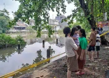 Sempat Hilang Terbawa Arus, Dua Bocah Ditemukan Tewas di Danau Ciledug