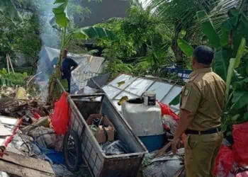Sampah Ilegal Dibakar Warga Ciledug, Ini Langkah Pihak Kecamatan