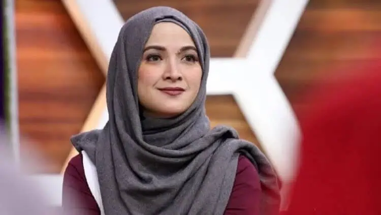 Cerita Andhara Early Jadi Sopir Jemputan Sekolah Bareng Anak