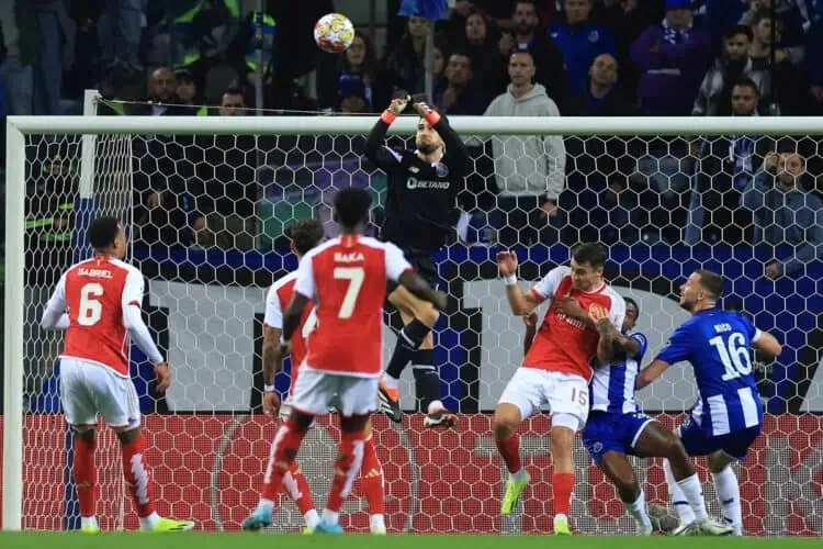 Peluru Meriam London Tak Meledak, Arsenal Dikalahkan Porto