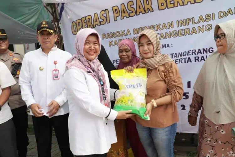 Tekan Inflasi, Pemkab Tangerang Gelar Pasar Murah