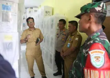 Sekda Nanang Tinjau Logistik Pemilu untuk Kecamatan Walantaka
