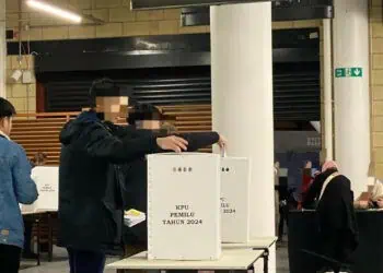 Kotak Suara di TPS London dan Manchester Buatan Tangerang