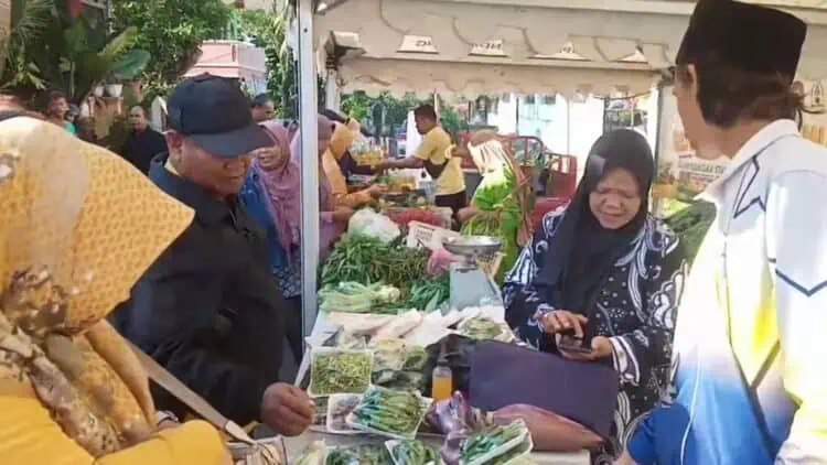 Tekan Kenaikan Harga Sembako, DPKP Pandeglang Gelar Pasar Murah