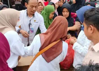 Sejumlah Warga Petir Kabupaten Serang Kecewa, Tidak Kebagian Beras Murah 