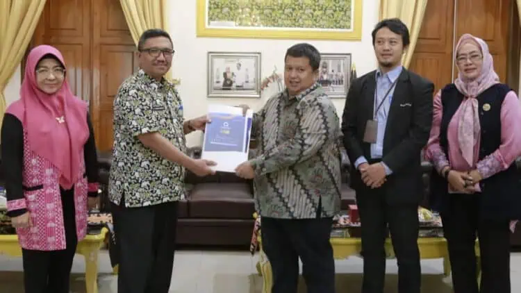 Pemkab Pandeglang Raih Penghargaan di Bidang Pelayanan Publik dari Ombudsman 