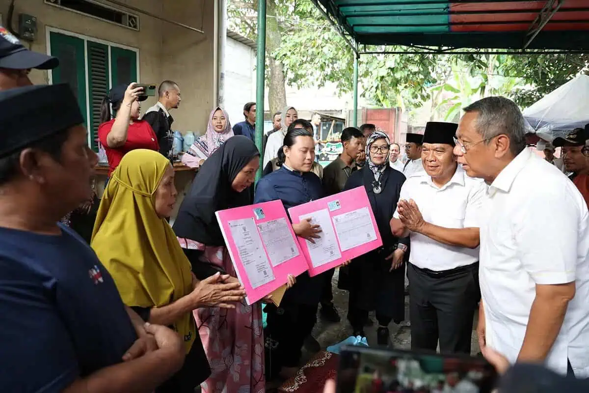 Dua Anggota KPPS di Tangsel Meninggal, Al Muktabar Berikan Santunan