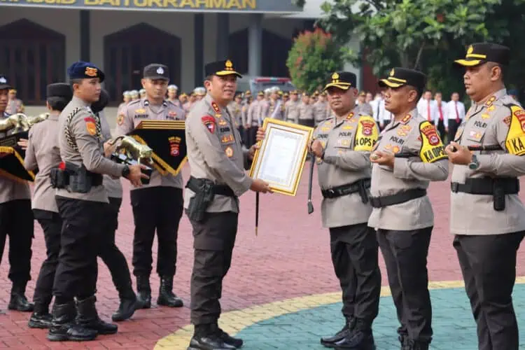Polres Serang Diguyur Penghargaan dari Polda dan Ombudsman
