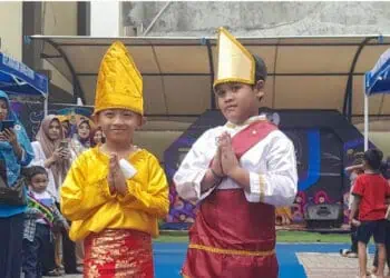 Lucu dan Menggemaskan, 50 Peserta Anak-anak Ikuti Lomba Fashion Show di Festival Kecamatan Tangerang