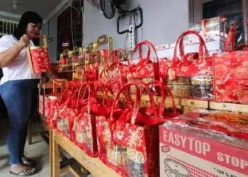 Jelang Imlek, Kue Kering Hingga Basah di Kota Tangerang Panen Orderan