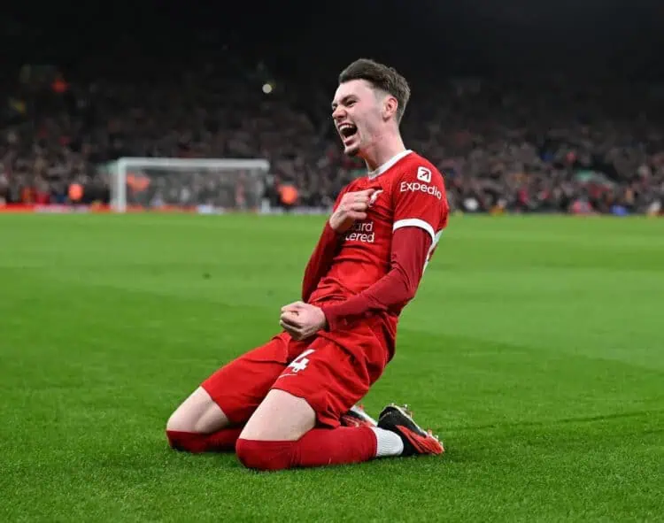 Liverpool Merah Luar Biasa, Gasak Chelsea 4-1
