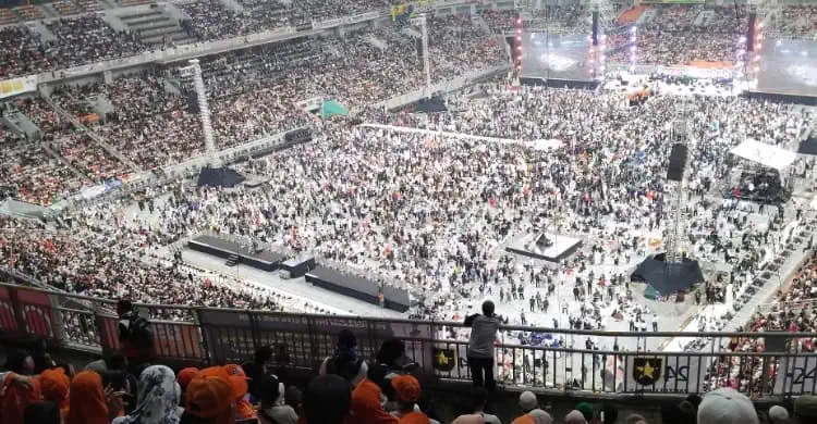 Massa Pendukung Anies-Muhaimin Penuhi Stadion Jakarta Internasional Stadium