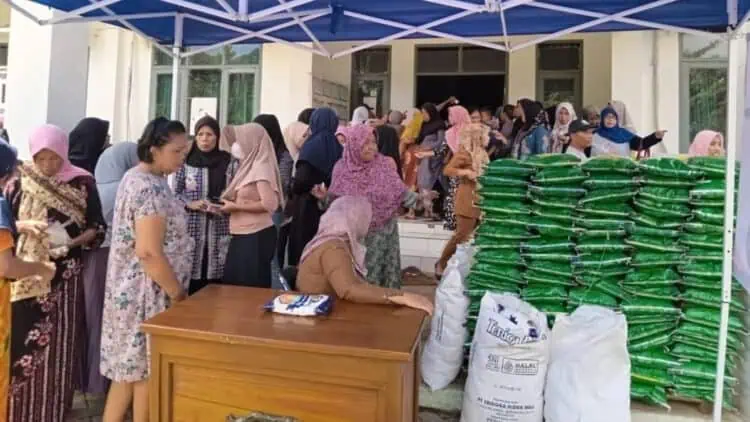 Tekan Kenaikan Harga di Pasaran, PD PBM Gelar Pasar Murah