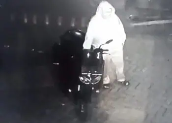 Maling Motor Kembalikan Hasil Curian Melalui Jasa Pengiriman di Pondok Aren
