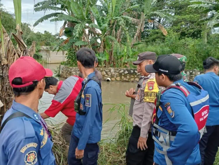 Ayah dan Anak Tewas Tenggelam di Sungai Cirarab