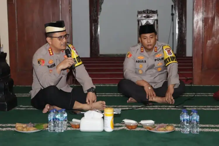 Tingkatkan Ikatan Kekeluargaan Seluruh Jajaran, Kapolresta Tangerang dan Ketua Bhayangkari Gelar Bukber
