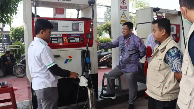 Jelang Mudik Lebaran, Disperindag Kabupaten Tangerang Cek Alat Ukur SPBU