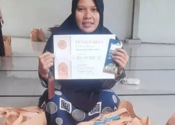 Warga Perum Safira Regency Kota Serang Santuni Ratusan Dhuafa dan Yatim Piatu