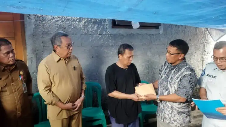 12 Peziarah Masih Dirawat, Benyamin Serahkan Santunan Untuk Korban Tewas