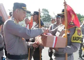 Kapolrestro Tangerang Kota Beri Penghargaan dan Punishment Kepada Satker dan Polsek