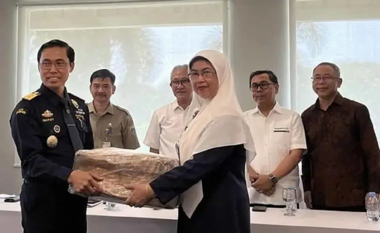 Bea Cukai Bebaskan Bea Masuk Barang Hibah Milik SLB