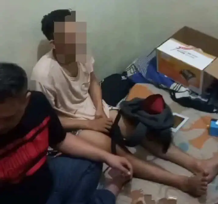 Jajaran personel Polres Serang, gerebek home industri tembakau sekaligus mengamankan beberapa terduga tersangka. (ISTIMEWA)