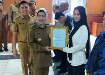 Bupati Tatu Sebut Kondisi Sungai di Kabupaten Serang Dangkal