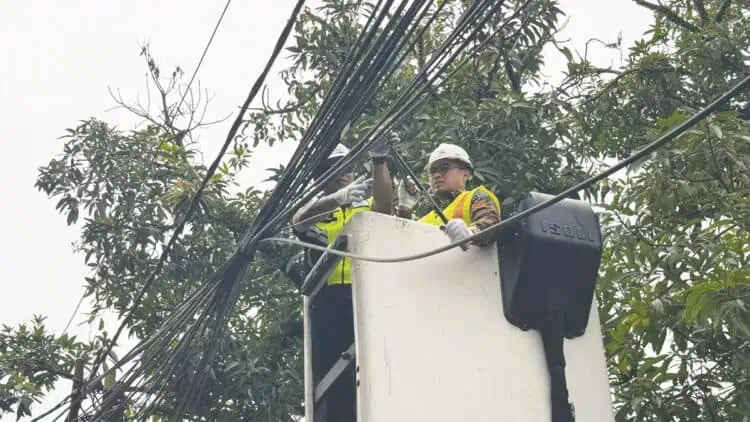 Pemkot Tangsel Tata Kabel Optik Dengan Dua Teknik