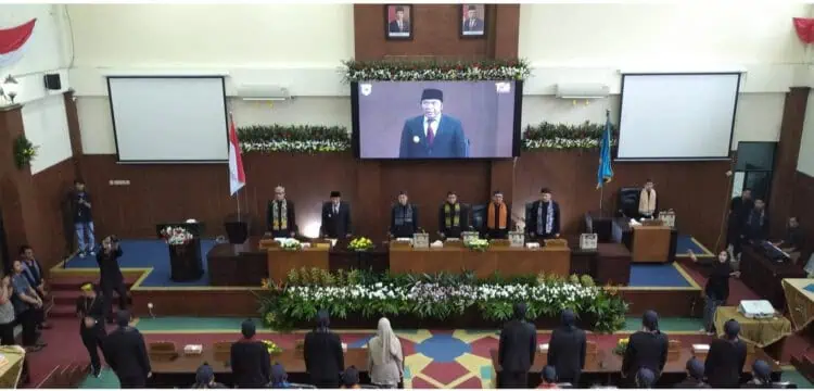 Hadiri Rapat Paripurna Hari Jadi Pandeglang ke 150, Al Muktabar Soroti Tema Kolaborasi