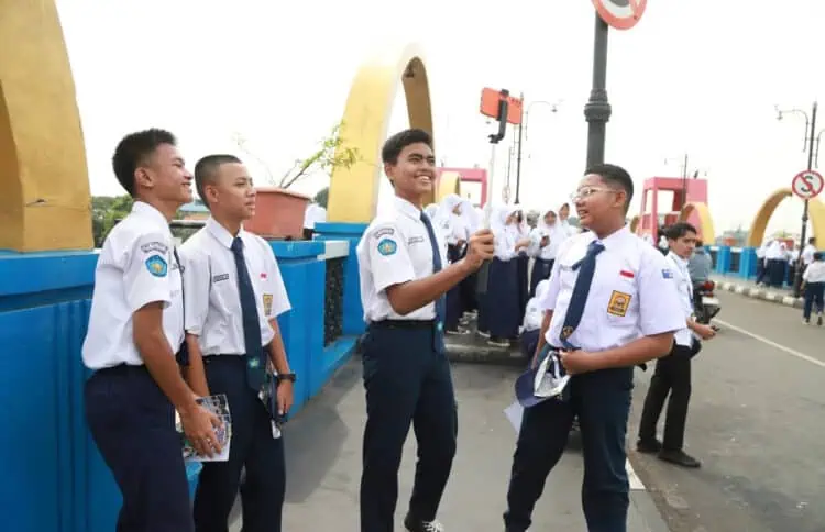 Kenalkan Ikon dan Sejarah, SMPN 9 Kota Tangerang Adakan City Tour