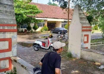 Gedung eks Dinas Perindustrian dan Perdagangan Kabupaten Serang, yang merupakan aset Pemprov Banten ini, rencananya akan dijadikan sebagai Kantor Pusat Bank Banten. Pemprov memberikan aset itu kepada BUMD Bank Banten, melalui mekanisme penyertaan modal Inbreng. (LUTHFI/SATELITNEWS.COM)