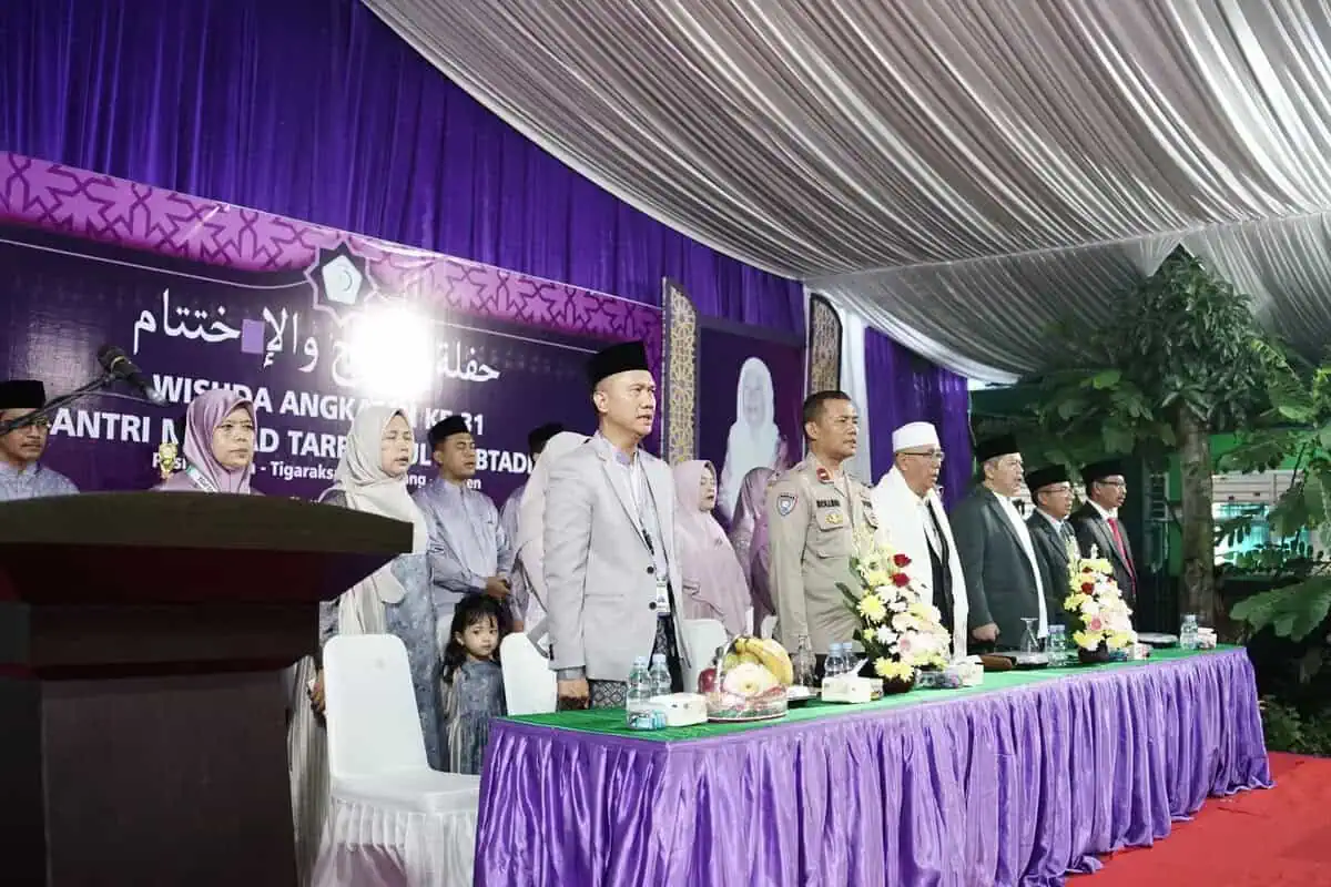 81 Santri Ponpes Tarbiyatul Mubtadiin Angkatan ke-31 Diwisuda, Dimeriahkan Pentas Seni