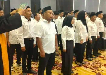 KPU Kabupaten Serang, melantik 145 PPK untuk Pilkada 2024. (SIDIK/SATELITNEWS.COM)