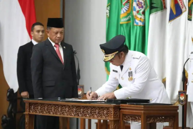 Dilantik Kembali Menjadi Pj Gubernur, Direksi Minta Al Muktabar Perkuat Lagi Bank Banten