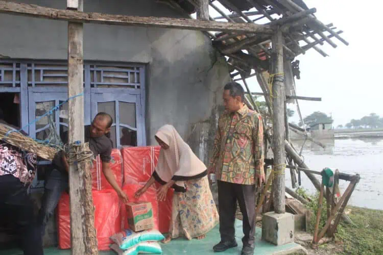 Tinjau Warga yang Tempati RTLH, Ini Yang Dilakukan Pj Walikota Serang 