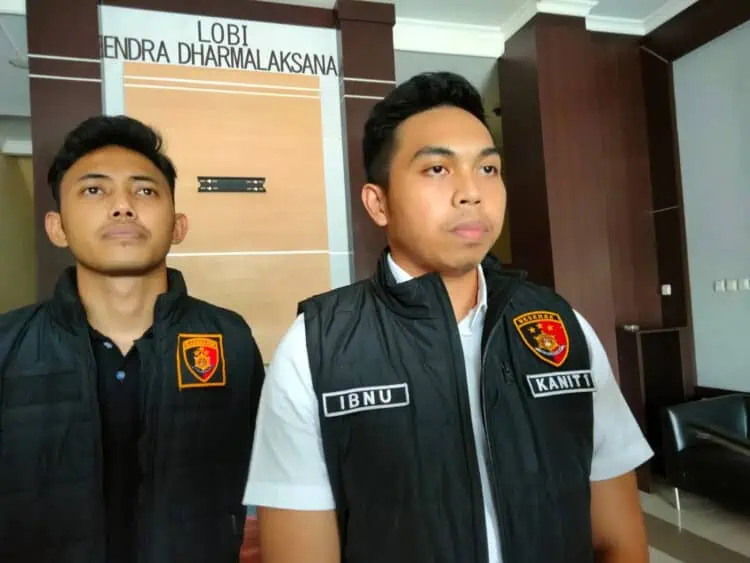 Selain Hilangkan Nyawa Ayahnya, Pelaku Pembunuhan di Pandeglang Juga Aniaya Ibunya Hingga Patah Tulang