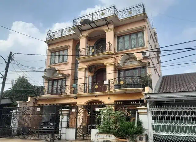 Seorang Perempuan ART Nekat Lompat Dari Lantai 4 Rumah Majikan di Karawaci