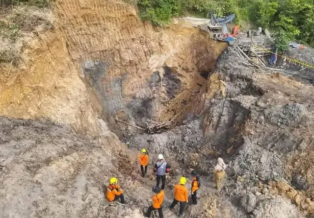 Timbul Gas Asam dan Rawan Longsor, Pencarian Korban Tambang Batubara di Lebak Disetop