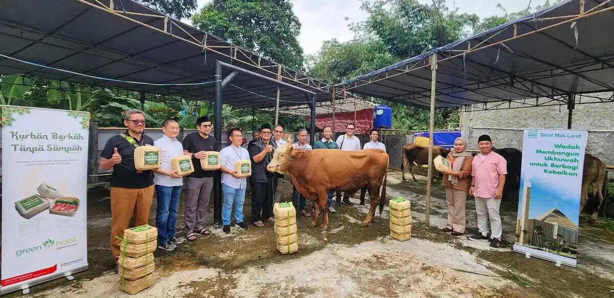 Rayakan Idul Adha 1445 H, Yayasan Muslim Sinar Mas Land  Beri Bantuan Hewan Kurban kepada Masyarakat