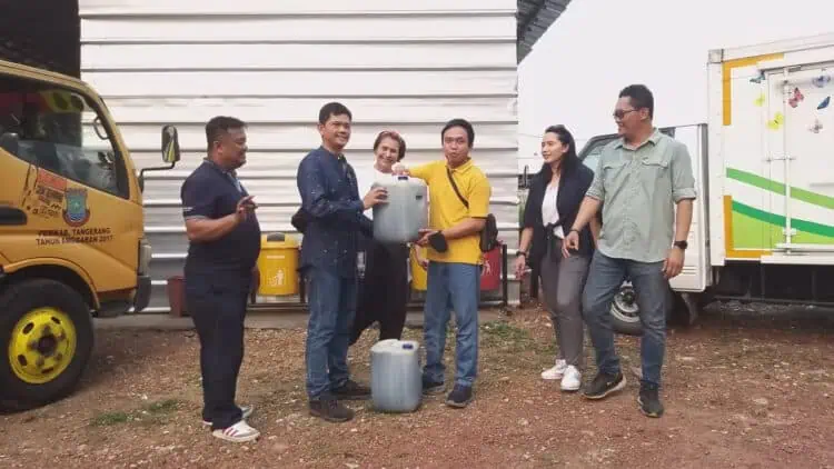 Solar dari Sampah Plastik Diujicoba ke Truk Sampah DLHK Kabupaten Tangerang