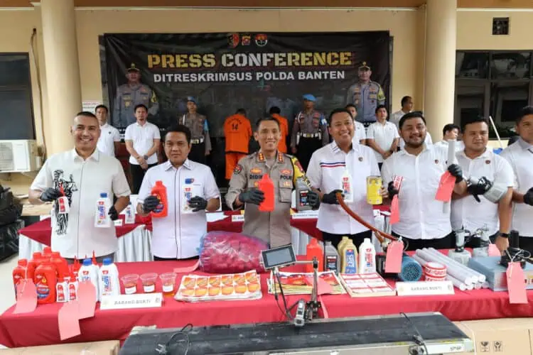 Beromset Miliaran Rupiah, Polda Banten Bongkar Gudang Produsen Oli Palsu