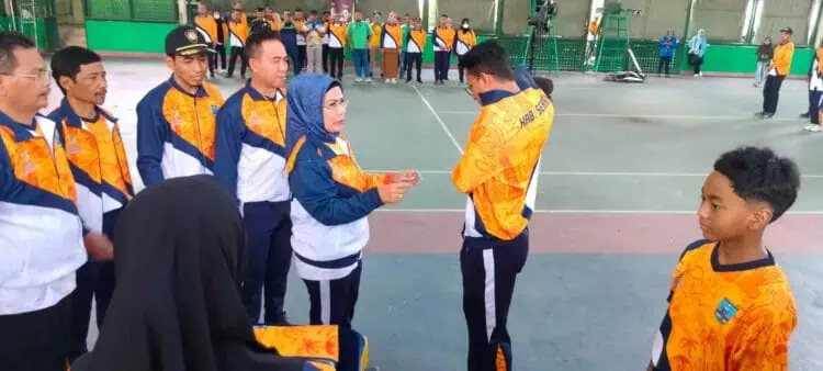 Atlet POPDA XI dan PEPARPEDA Dilepas, Bupati Tatu Berharap Juara Umum